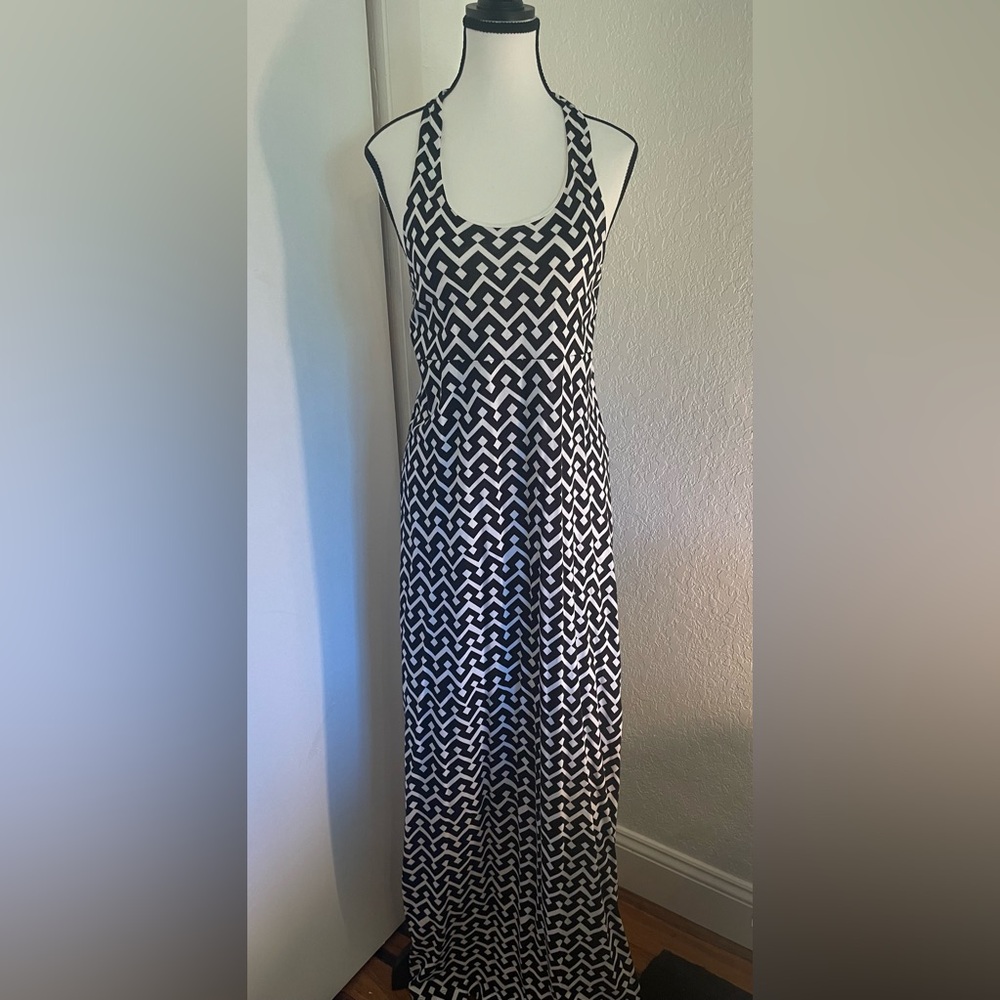 Black and white halter style maxi dress Gap size small